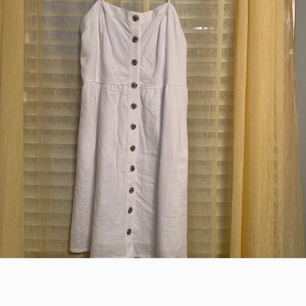 Elegant White Button-Down Dress
